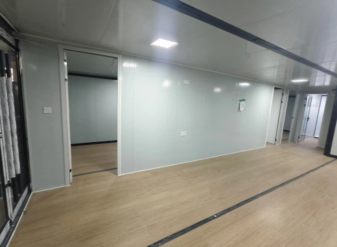 Expandable container house Expandable container house